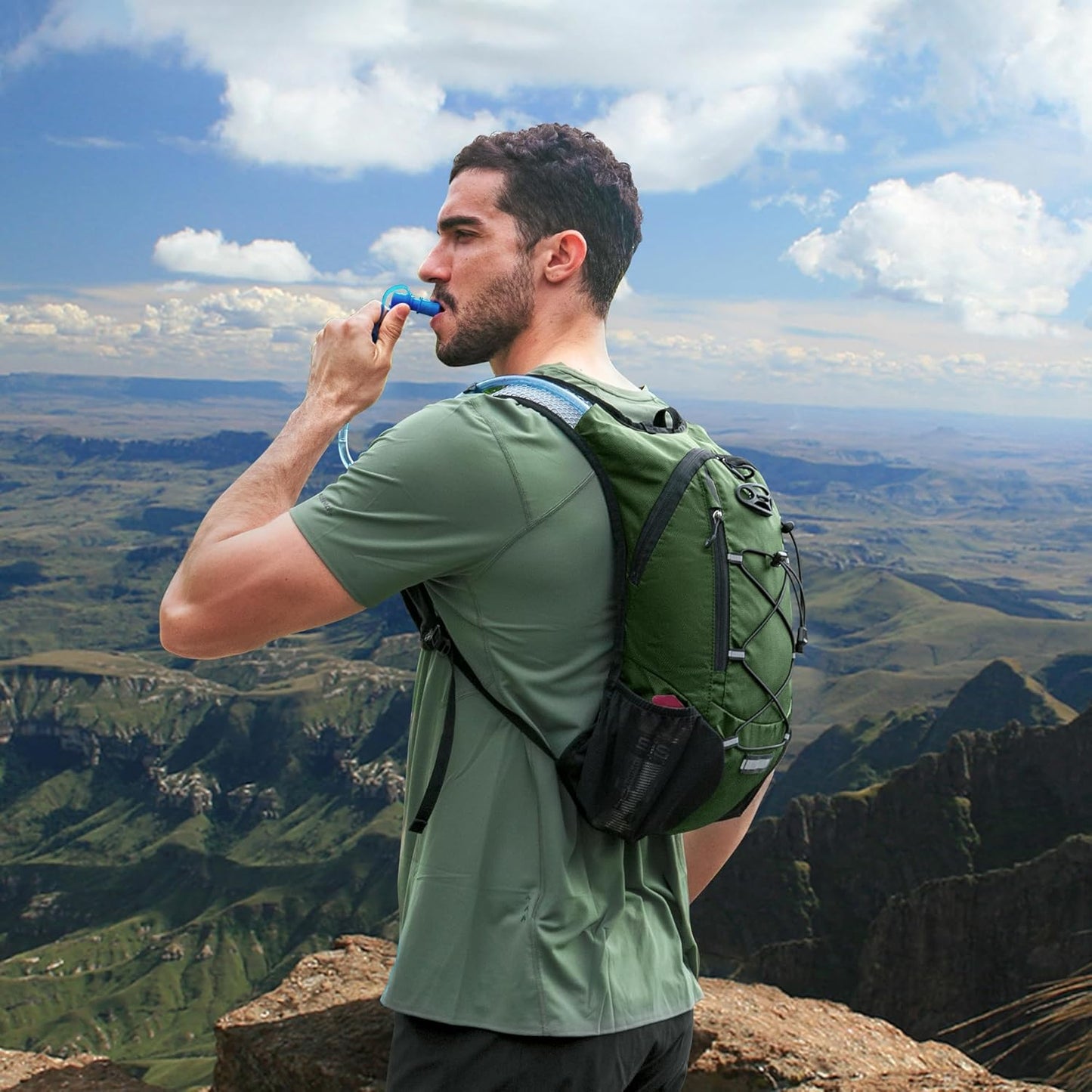 Lightweight Hydration Backpack, Running Backpack with 2L Water Bladder, Hydro Water Daypack for Cycling Hiking Rave for Men Women