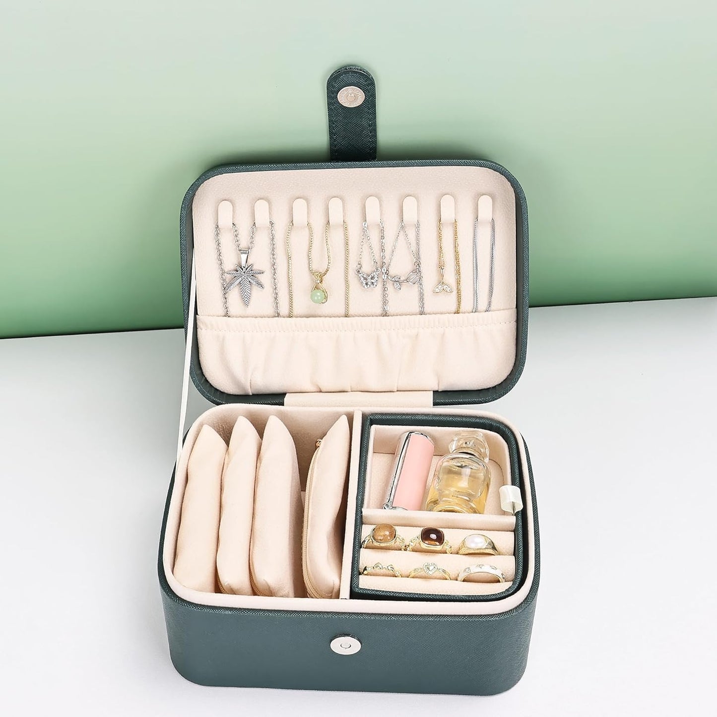 2 Layer Large Jewelry Travel Case with 4 Jewelry Pouches, PU Leather Portable Jewelry Storage Box, Medium Size Jewelry Organizer Box for Earrings, Necklaces, Bracelets (dark green)