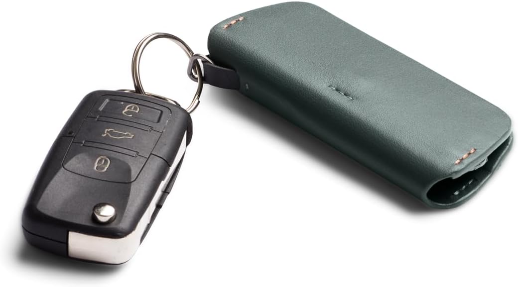 Bellroy Key Cover Plus – Third Edition (Leather Key Holder, Holds 4 – 8 Keys) - Everglade