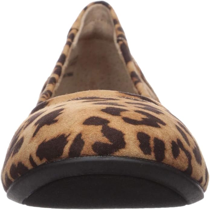 Amazon Essentials Women's Belice Comfortable Slip-On Ballet Flats Shoes