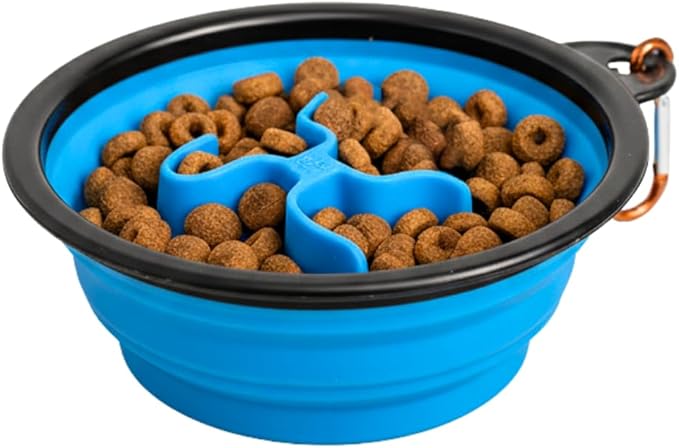Collapsible Cat Bowl, Maze Design Pet Puzzle Feeder, 650ml Dog Slow Feeding Bowls, Dog Slow Feeding Bowl with Carabiner Portable BPA-Free Silicone Pet Bowls for Hiking,Travel,Camping - Colour Blue