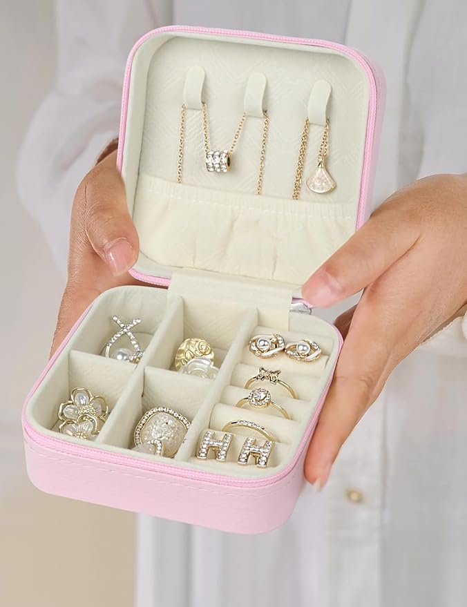Travel Jewelry Case, Travel Jewelry Box, Mini Jewelry Travel Case, Jewelry Organizer Case, Portable Small Jewelry Organizer Storage Boxes - Best Gift for Women Girls.