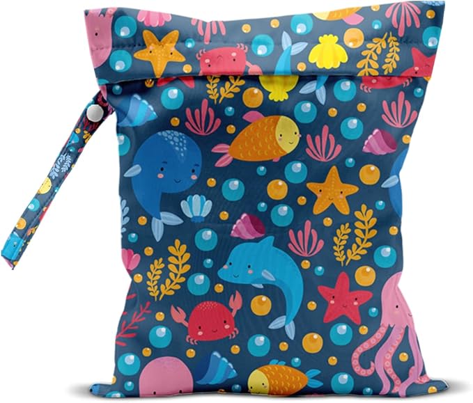 Wet Bag, Wet Dry Bag, Waterproof Swim Bags, Machine Washable Reusable Bags for Beach, Pool, Diapers, and Dirty Yoga Gym Clothes(Cute Ocean Creatures All Over Print