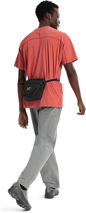 Arc'teryx Mantis 2 Waist Pack Unisex | Versatile 2.5L Waist Pack
