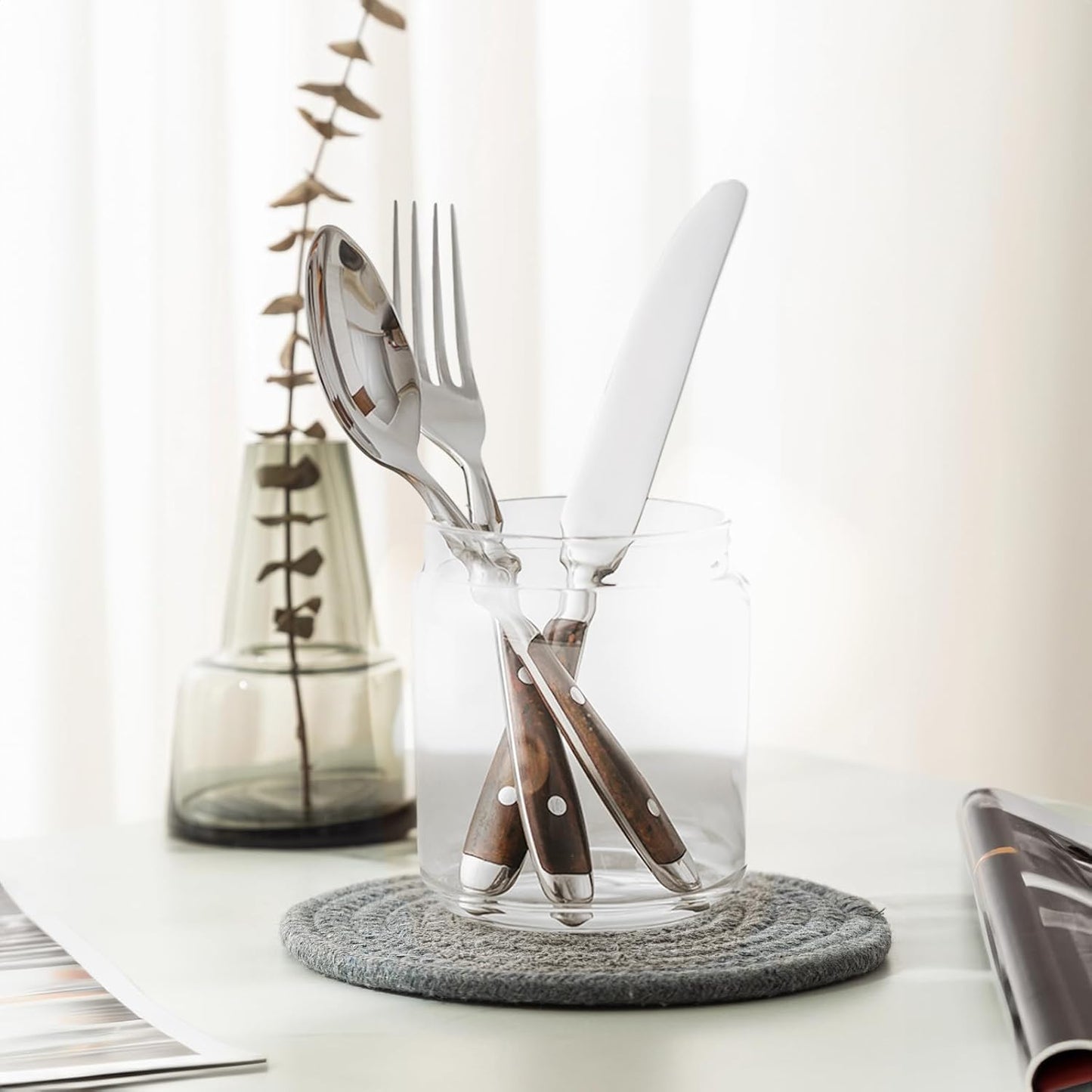 20-Piece Silverware Set for 4, High-end Everyday Flatware Set, Wood Grain Color Handles Cutlery Set, Retro Stainless Steel Forks and Spoons, Utensil Sets for Home Restaurant, Dishwasher Safe