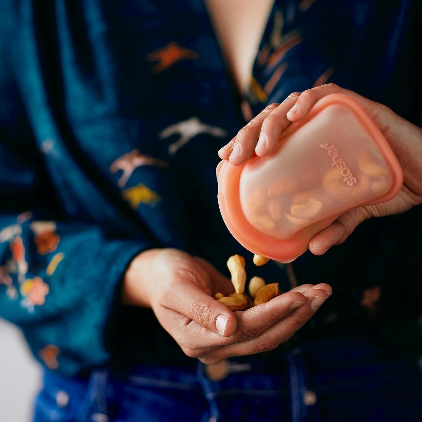 Stasher Premium Silicone Reusable Food Storage Pocket Bag, Aqua, Microwave, Sous Vide, Dishwasher, Oven and Freezer Safe, BPA Free, Leak-free, Eco-friendly, 4 Oz