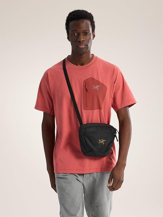 Arc'teryx Mantis 2 Waist Pack Unisex | Versatile 2.5L Waist Pack