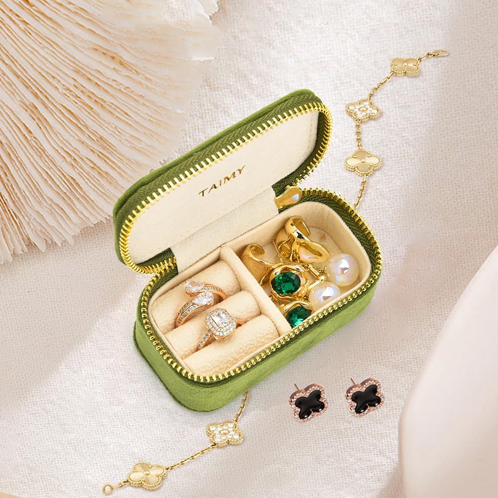 Small Travel Jewelry Case, Mini Tiny Plush Velvet Jewelry Box for Women and Girls, Pocket Size Jewelry holder organizer for Rings Earrings and Small Items(Avocado Green)