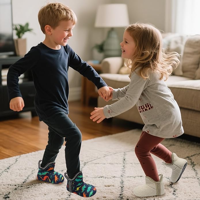 LeIsfIt Toddler Slippers Boys Girls Cozy Warm House Shoes Kids Non-slip Winter Slipper Booties Slip on Plush Lining Sock Slippers