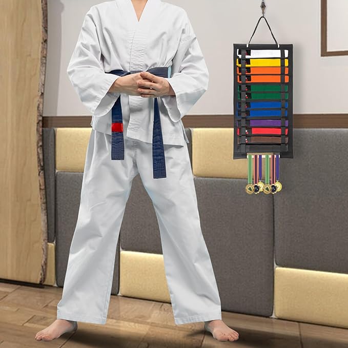 JUXYES Wall Hanging Martial Arts Belts Organizer, Portable Karate Belt Display Holder with Medals Hanging Stick, Lightweight Hanging Taekwondo Belt Display Holder for Martial Arts Learner