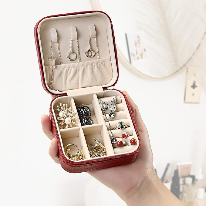 Mini Jewelry Case, Small Travel Jewelry Organizer, Portable Jewelry Box Mini Storage Organizer Display Box For Rings Earrings Necklaces (Red-4pcs)