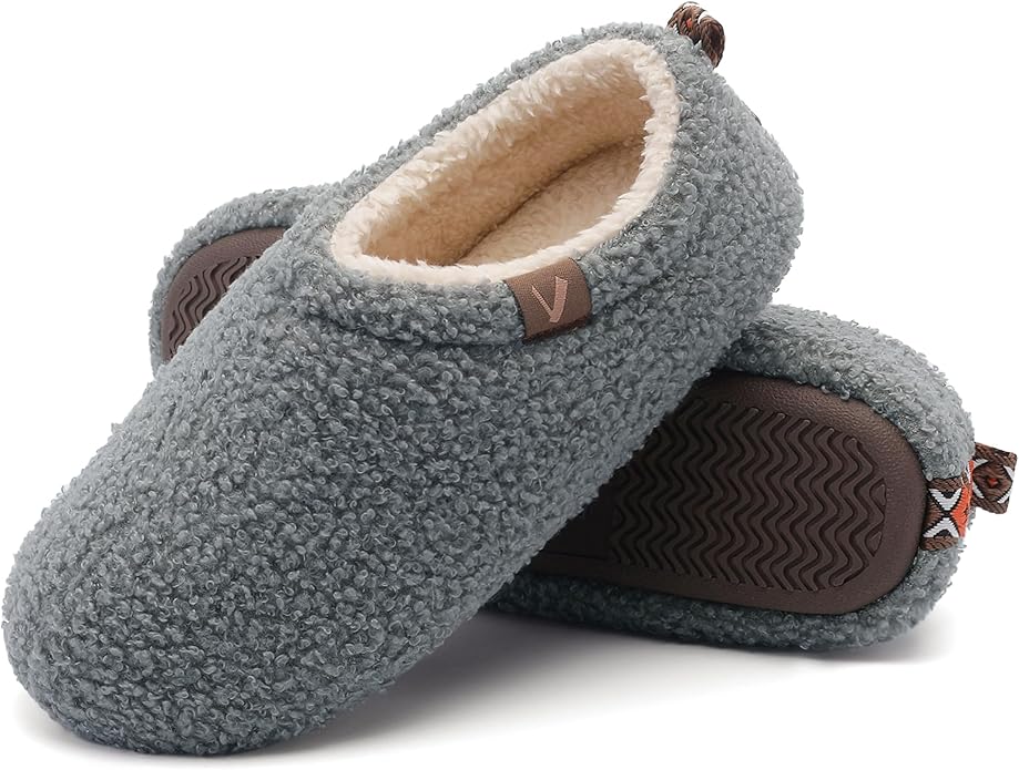 Women’s Fuzzy Memory Foam Slippers with Cozy Curly Fur and Warm Fleece Lining Closed Back Non-Slip House Shoes Lightweight Soft Comfy Indoor Bedroom Slippers