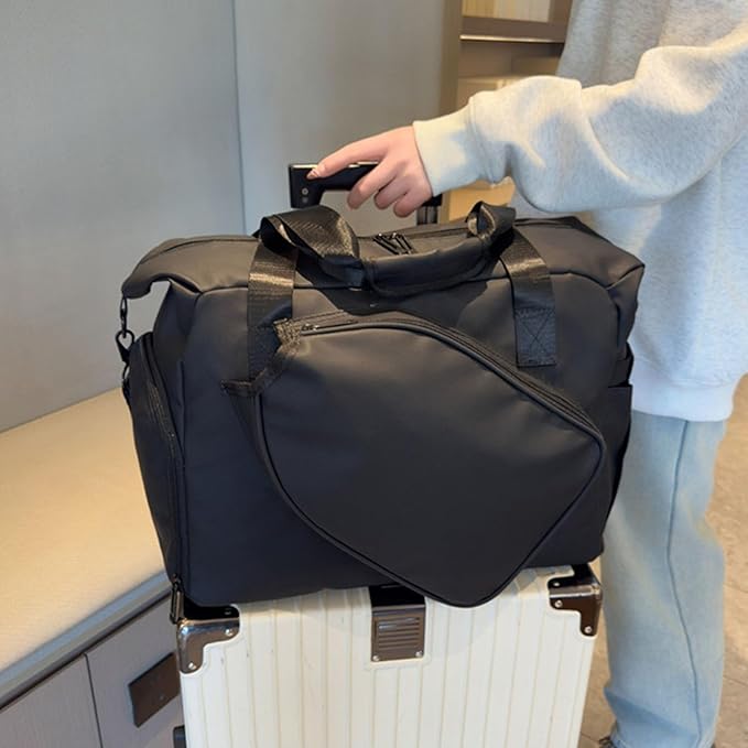 Functional Gym Duffle Bag Features Wet Dry Compartment and Separate Shoe Pocket Ergonomic Design Separate Wet/Dry