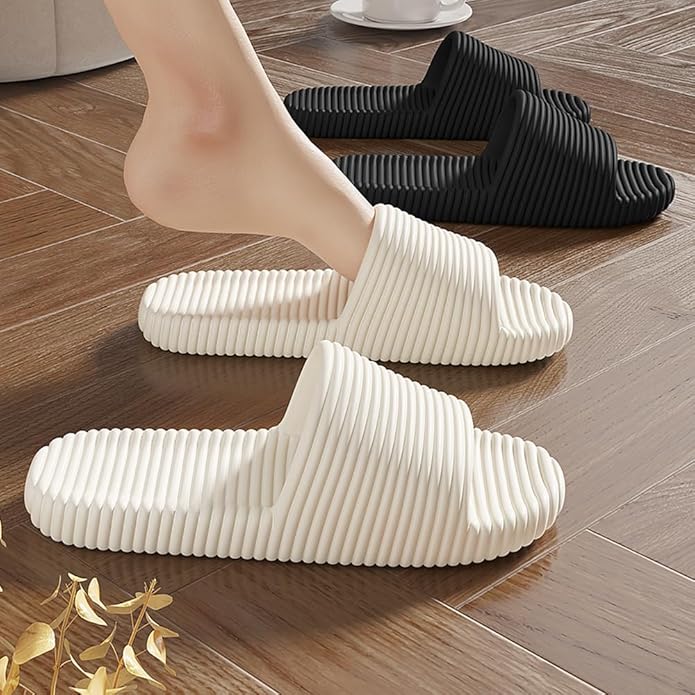 Thick Soled Home Slippers Shower Shoes Soft Indoor Shoes Lightweight Outdoor Sandals for Men and Women