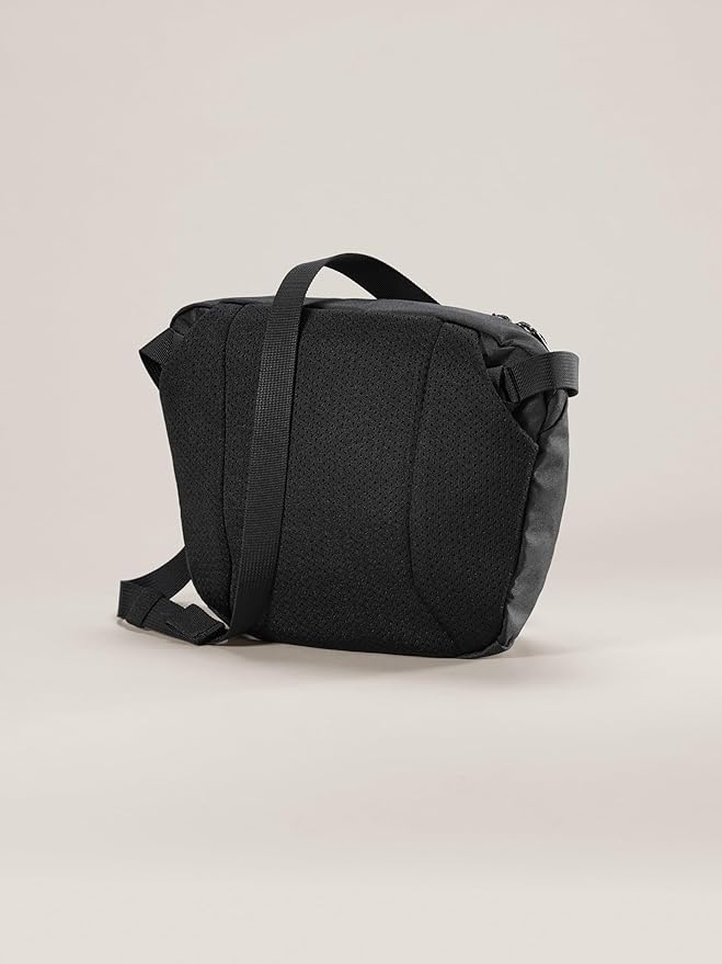 Arc'teryx Mantis 2 Waist Pack Unisex | Versatile 2.5L Waist Pack