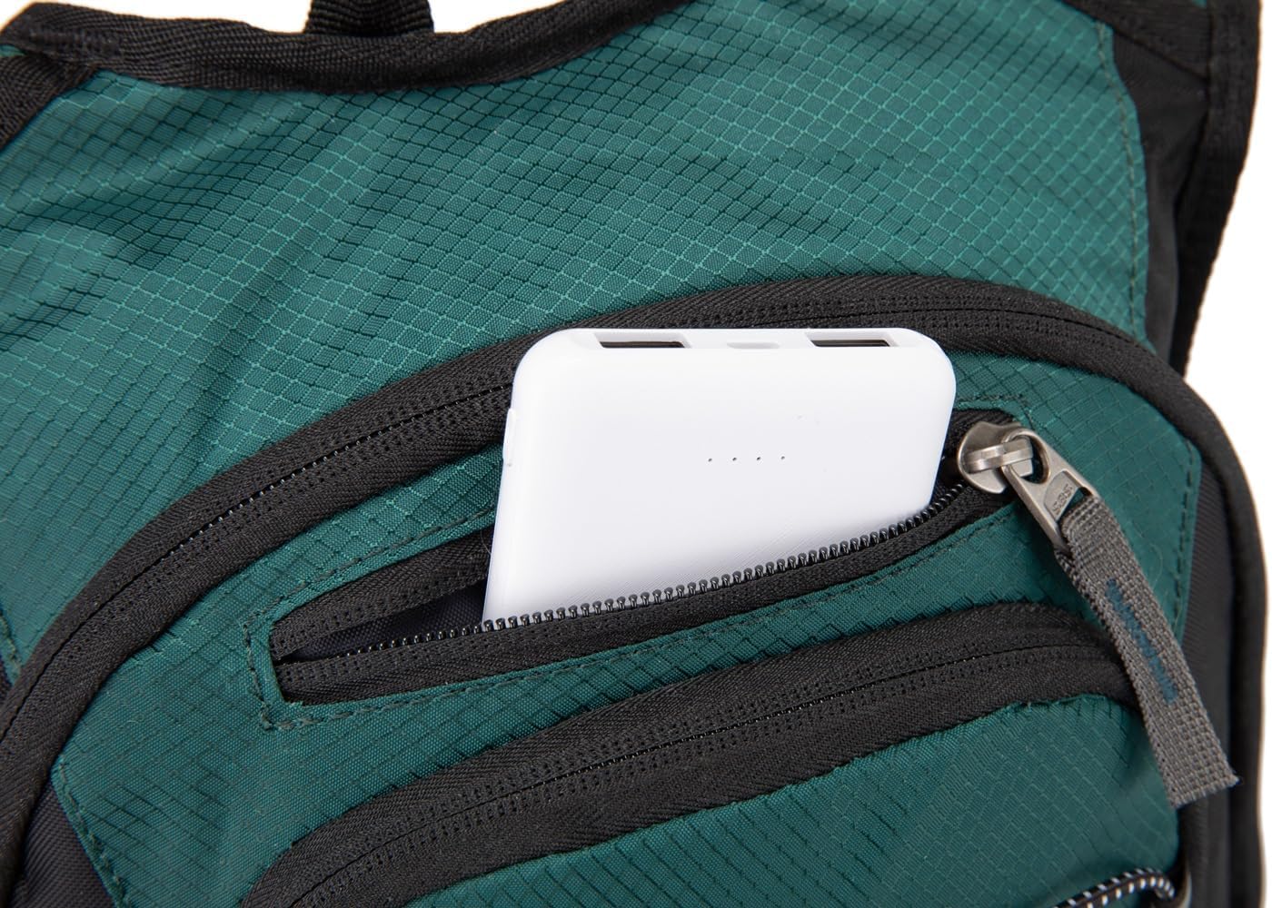 Hydration Pack Backpack with 3L Water Bladder for Men & Women, Hiking Daypack with Thermal Insulation | Running, Cycling, Camping, Skiing, Outdoor Activities