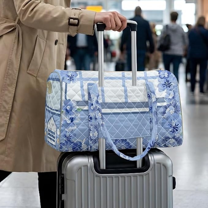 COEQINE Quilted Tote Bag Large Car Duffel Bag Women Travel Blue White Floral Camping Car Gym Bag for Womens for Overnight, Weekend, Yoga