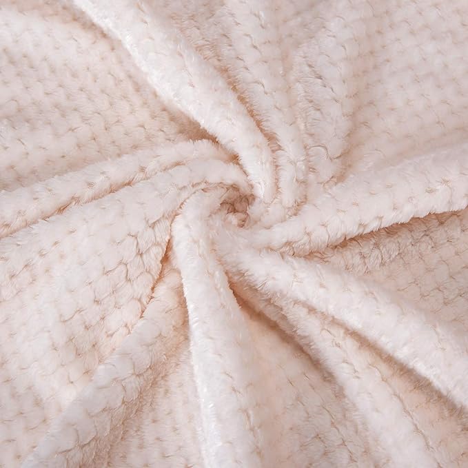 Fuzzy Throw Blanket, Plush Fleece Blankets for Adults, Toddler, Boys and Girls, Warm Soft Blankets and Throws for Bed, Couch, Sofa, Travel and Outdoor, Camping (Queen(80"x90"), XXL-Cream)