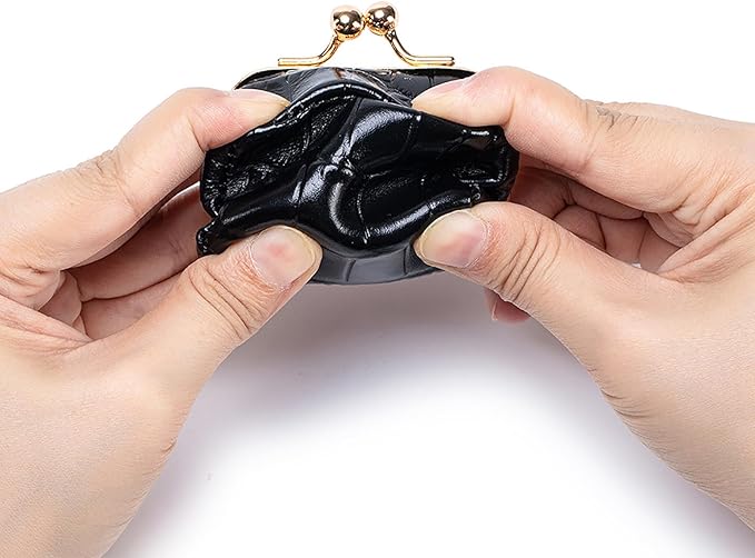 Genuine Leather Mini Jewelry Box & Coin Purse for Women, Travel Jewelry Case with Kiss Lock, Holds Earrings, Rings, Necklace, Bracelet, Coins (Green Crocdile Pattern)
