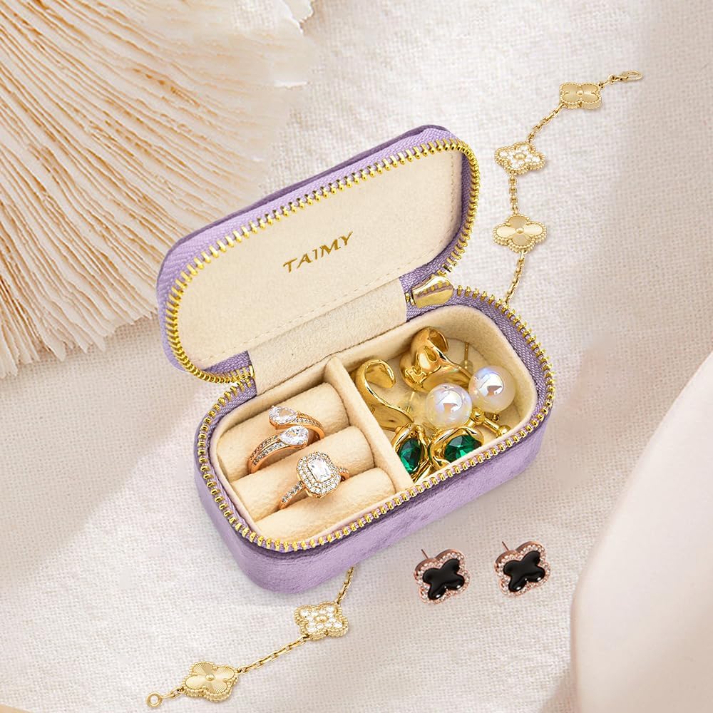 Small Travel Jewelry Case, Mini Tiny Plush Velvet Jewelry Box for Women and Girls, Pocket Size Jewelry holder organizer for Rings Earrings and Small Items(Lavender)
