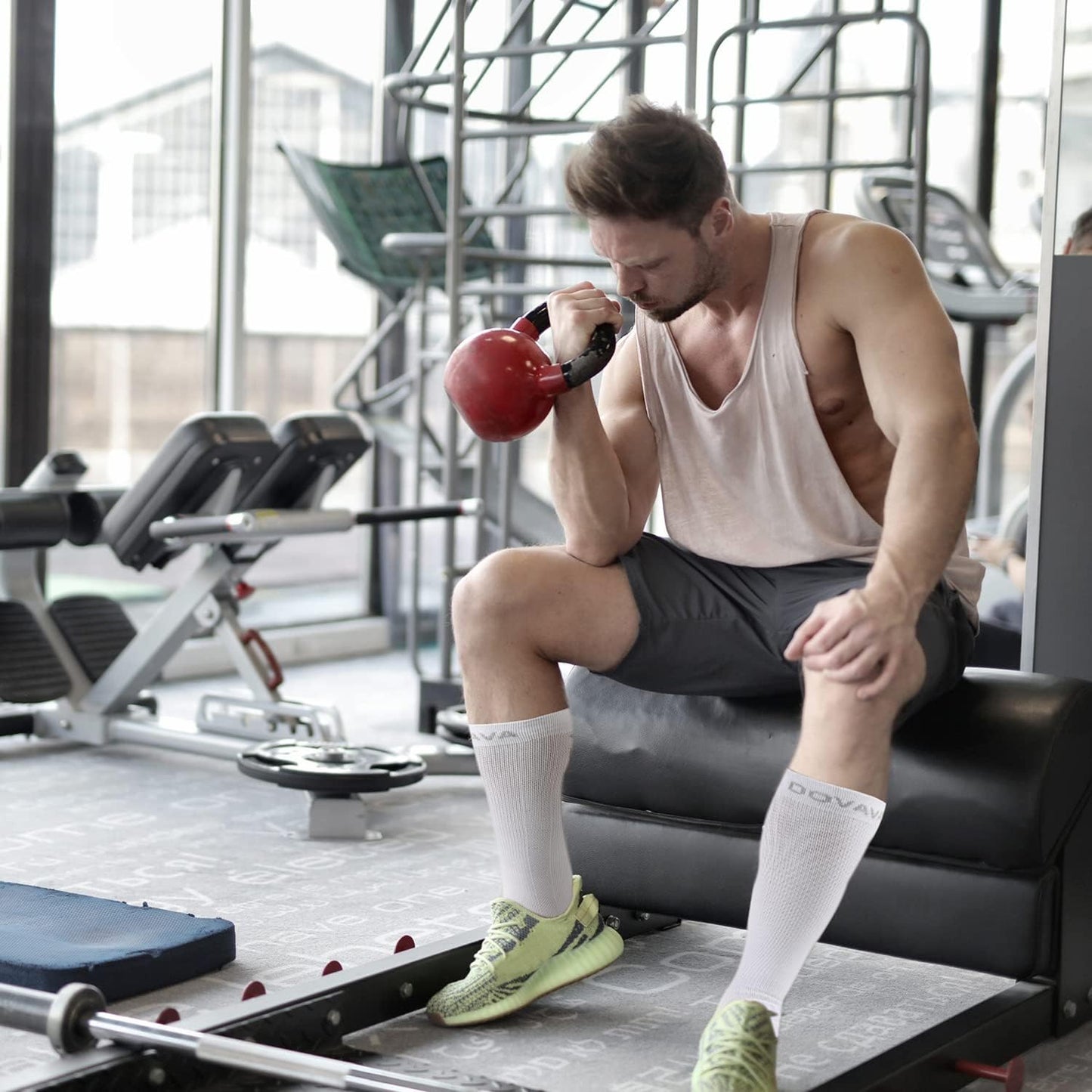 DOVAVA Dri-tech Compression Crew Socks (4/6 Pairs), Comfort Boost Circulation