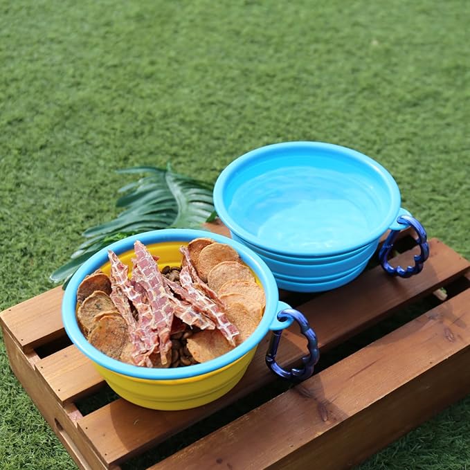 LaRoo Collapsible Dog Bowls, Large Portable Foldable Travel Dog Bowls with Clasp, BPA-Free Non-Toxic Water & Food Bowl for Large/Medium Dogs, Outdoors in Summer Hiking, Walking, Traveling (Yellow)