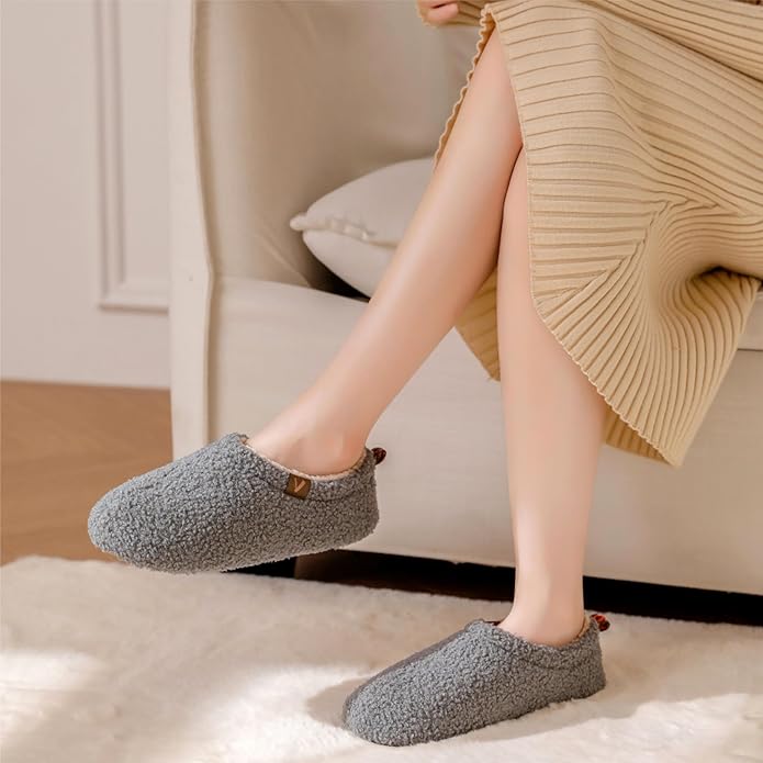 Women’s Fuzzy Memory Foam Slippers with Cozy Curly Fur and Warm Fleece Lining Closed Back Non-Slip House Shoes Lightweight Soft Comfy Indoor Bedroom Slippers