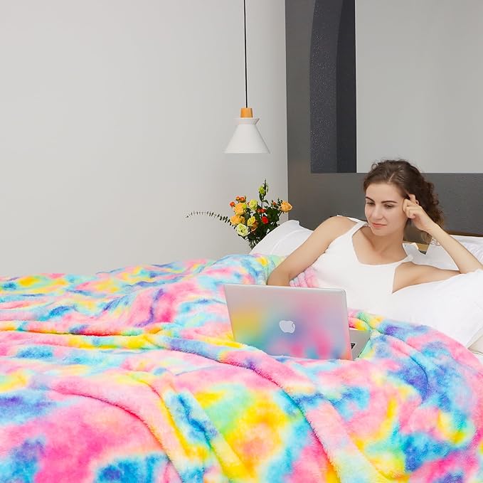 MUGD Lightweight Blanket Fleece Big Blanket Fuzzy Throw Blanket for Bed Queen Size