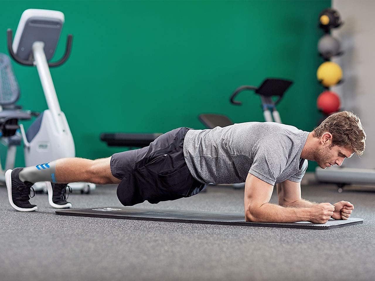 DOVAVA Dri-tech Compression Crew Socks (4/6 Pairs), Comfort Boost Circulation