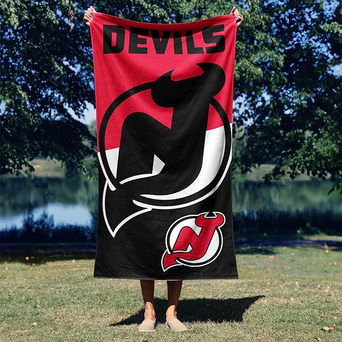 Northwest NHL Unisex-Adult Microfiber Beach Towel