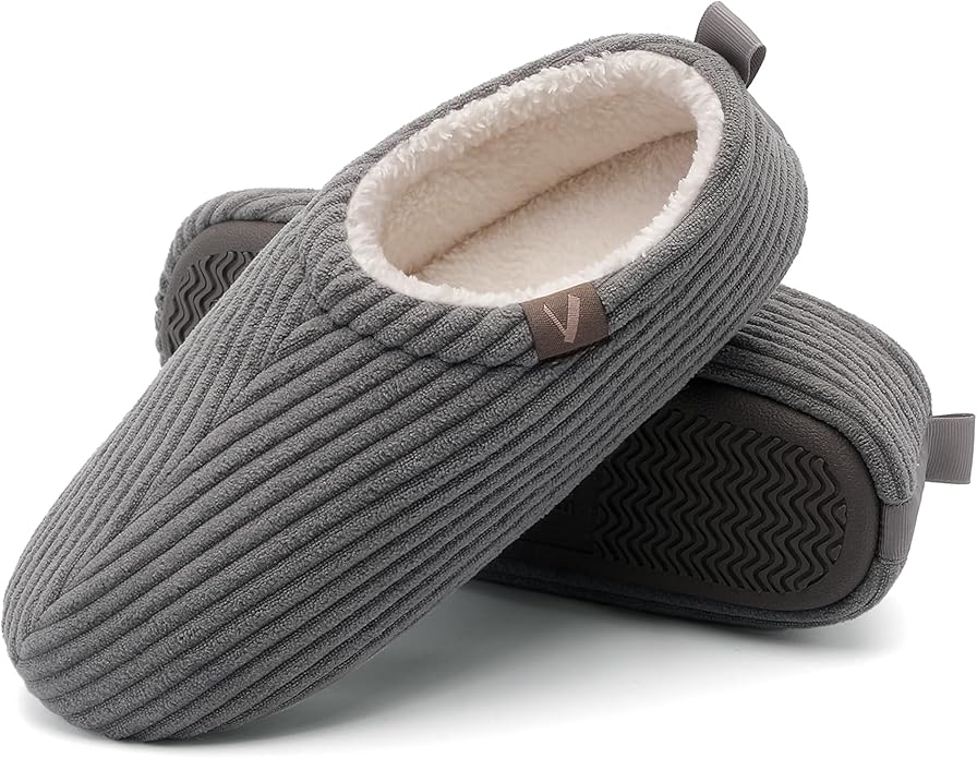 Women’s Fuzzy Memory Foam Slippers with Cozy Curly Fur and Warm Fleece Lining Closed Back Non-Slip House Shoes Lightweight Soft Comfy Indoor Bedroom Slippers
