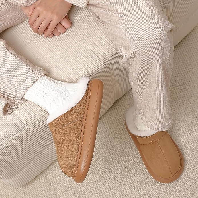 Close Toe Slip On Cotton Slippers with Breathable Faux Fur Memory Foam House Slippers for Women Warm Fuzzy Indoor Slippers with Non-Slip Rubber Sole