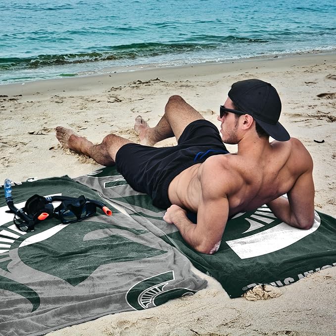 Northwest NCAA Unisex-Adult Microfiber Beach Towel
