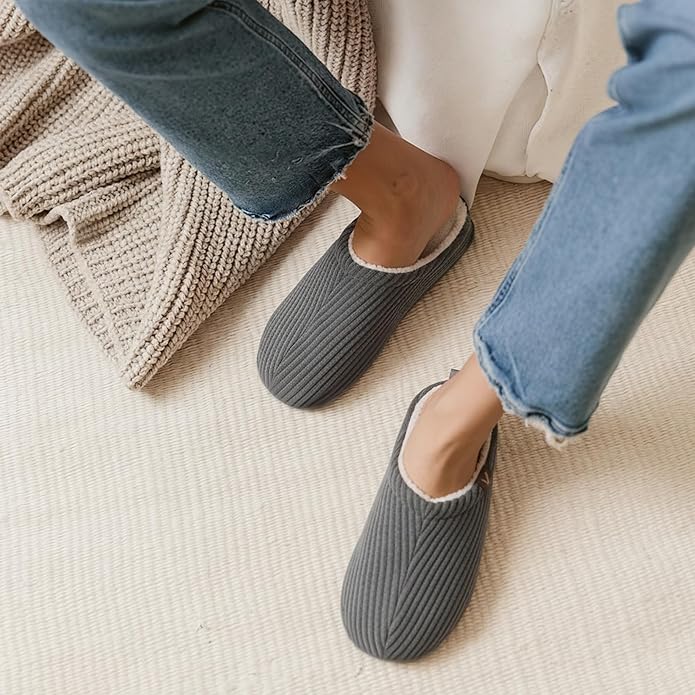 Women’s Fuzzy Memory Foam Slippers with Cozy Curly Fur and Warm Fleece Lining Closed Back Non-Slip House Shoes Lightweight Soft Comfy Indoor Bedroom Slippers