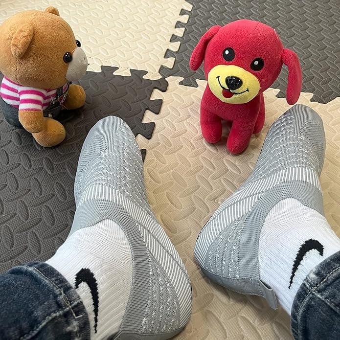 ditont Non-Slip Indoor House Slippers Lightweight Comfortable Grip House Home Shoes for Men Women