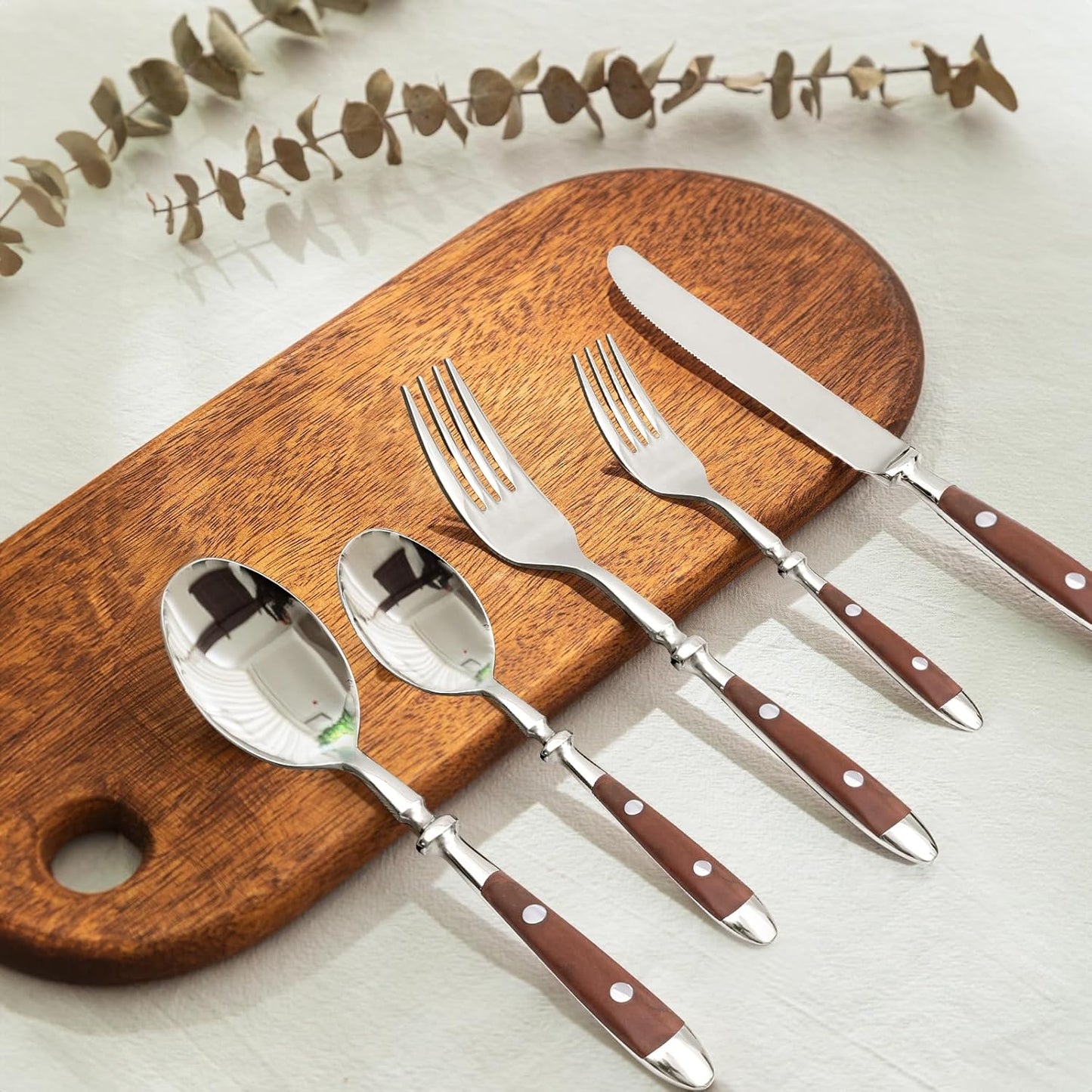 20-Piece Silverware Set for 4, High-end Everyday Flatware Set, Wood Grain Color Handles Cutlery Set, Retro Stainless Steel Forks and Spoons, Utensil Sets for Home Restaurant, Dishwasher Safe