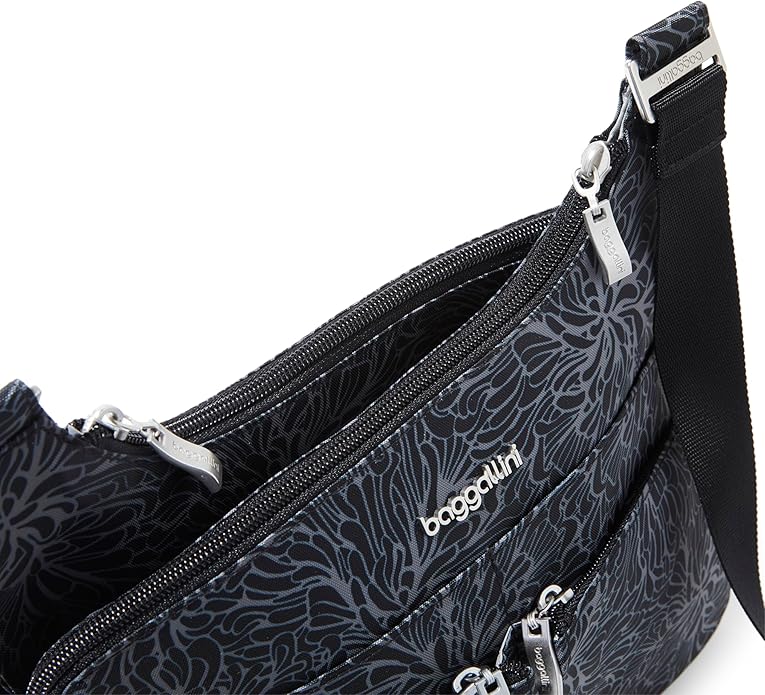 Baggallini Crossbody Travel Bag 11x8.5 Lightweight Water-resistant Nylon Handbag