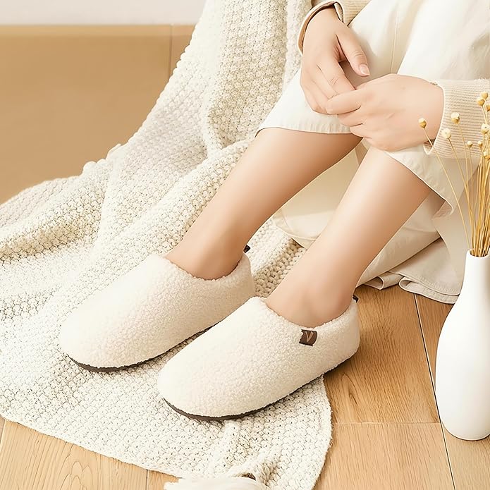 Women’s Fuzzy Memory Foam Slippers with Cozy Curly Fur and Warm Fleece Lining Closed Back Non-Slip House Shoes Lightweight Soft Comfy Indoor Bedroom Slippers