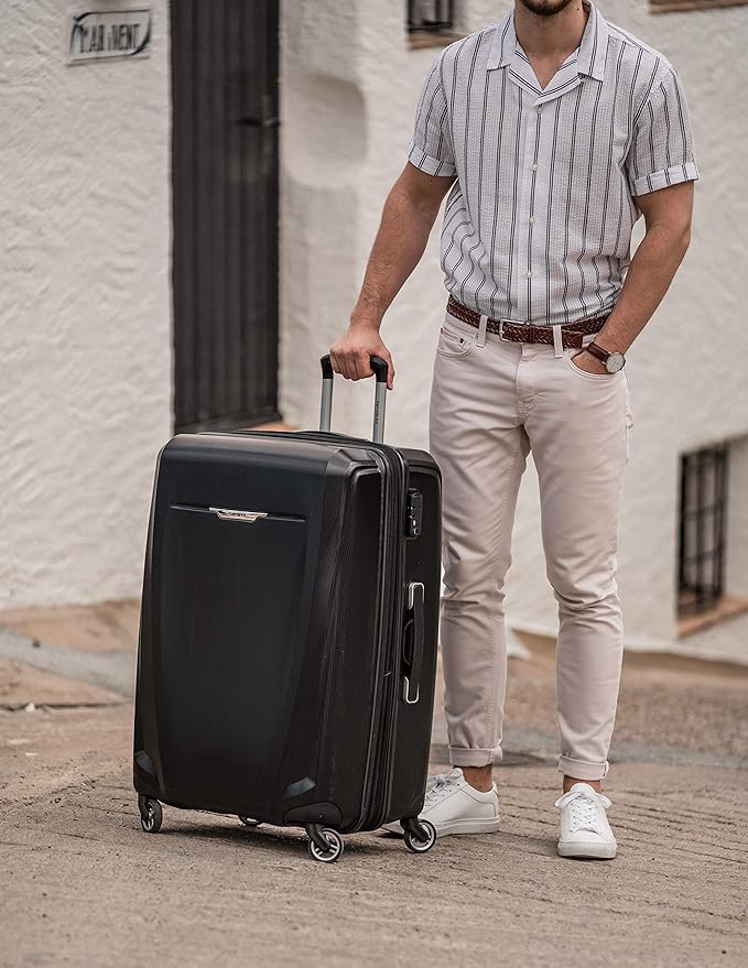 Samsonite Winfield 3 DLX Hardside Expandable Luggage with Spinners, Black, 3-Piece Set (20/25/28)