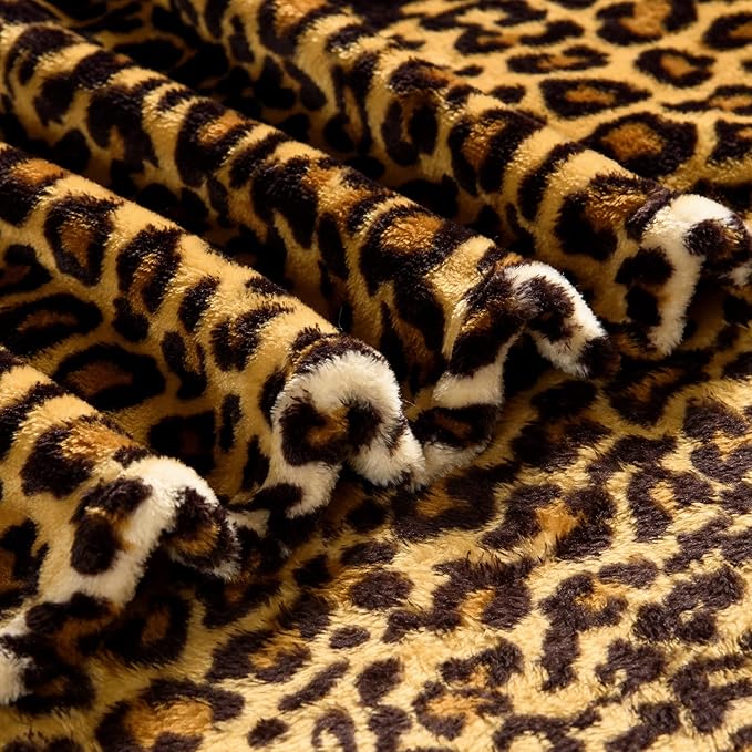 Bnuitland Leopard Print Fleece Flannel Throw (50x40inch) with Storage Pouch, 300 GSM Double Sided Lightweight for Bed Sofa Travel, Super Soft Fuzzy Fluffy Cheetah Print Blanket for Babys/Kids/Pets