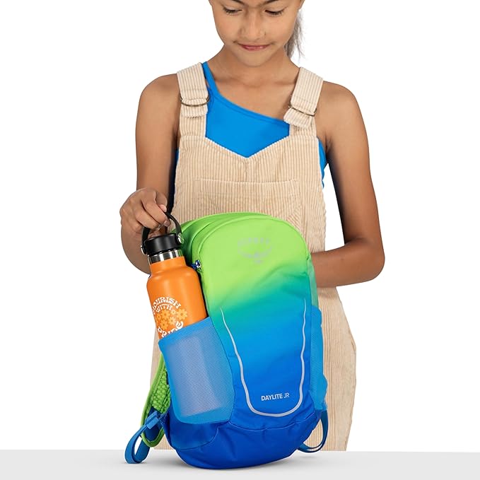 Osprey Daylite Jr. Kids' Commuter Backpack - Everyday, Hiking Backpack for Boys and Girls - Lightweight Travel Bag, Frost Moon