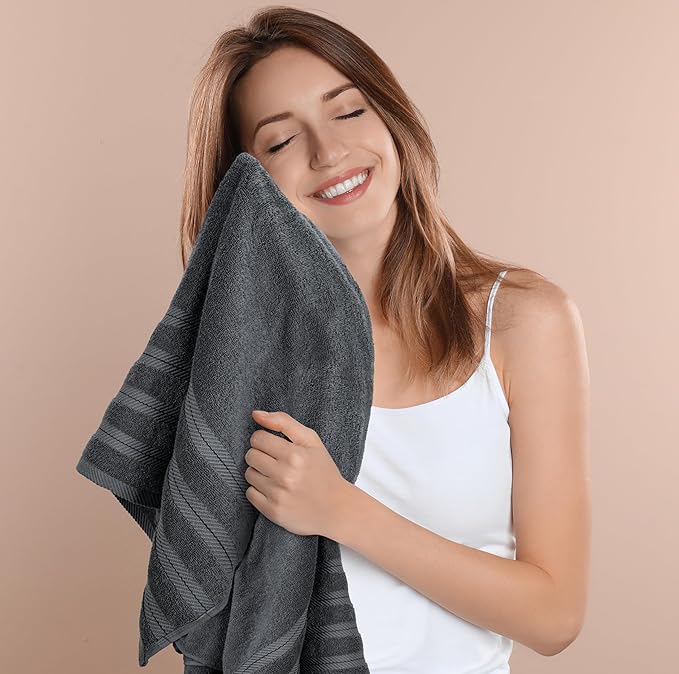 Utopia Towels 4 Pack Premium Extra Large Bath Towels Set, (30 x 60 Inches) 100% Ring Spun Cotton, Lightweight and Highly Absorbent Quick Drying Towels, Perfect for Daily Use (Grey)