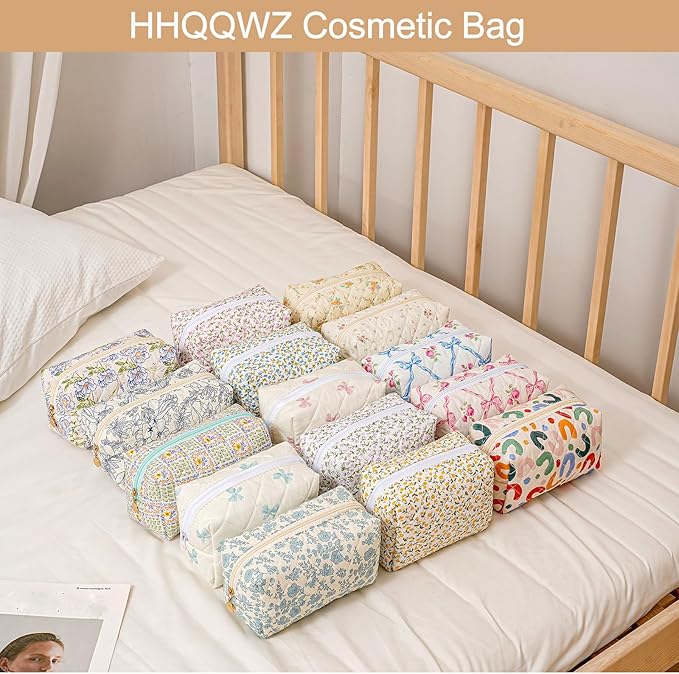 Makeup Bag Travel Cosmetic Bag for Women Girls, Zipper Make Up Pouch, Floral Flowers Toiletry Organizer Makeup, Portable Storage Bag, Cosmetic Travel Cloth Bag (Pink Bow Tie)
