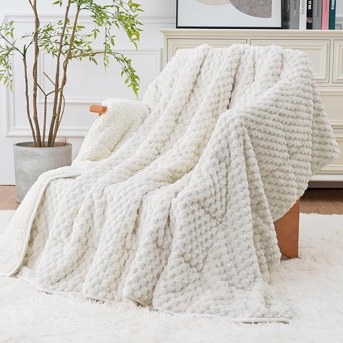 Super Fuzzy Soft Fleece Sherpa Weighted Blanket 20 lbs for Adults, 3D Imitation Turtle Shell Luxury Weighted Throw for Better Sleep, Dual Sided Cozy Blankets for Couch Bed, Cream White, 60" x 80"