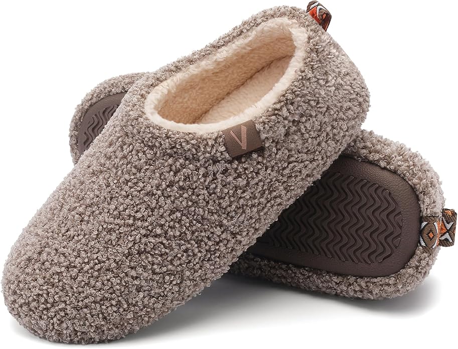 Women’s Fuzzy Memory Foam Slippers with Cozy Curly Fur and Warm Fleece Lining Closed Back Non-Slip House Shoes Lightweight Soft Comfy Indoor Bedroom Slippers