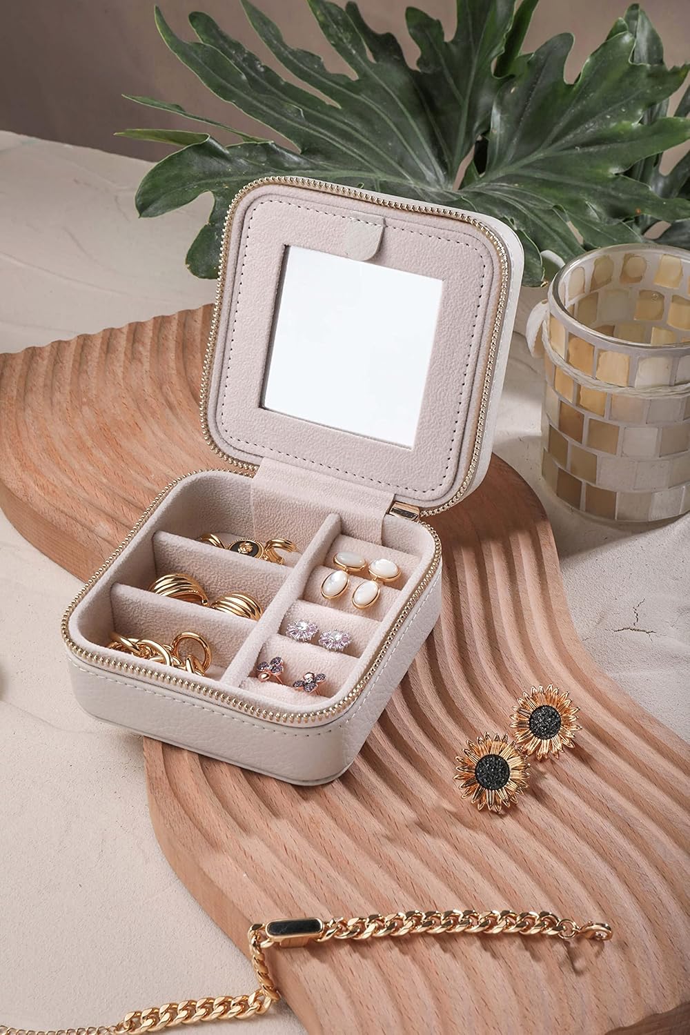 S.Leaf Travel Jewelry Organizer - Portable Jewelry Case Box for Women - Mini Travel Case (03 Lychee Beige)