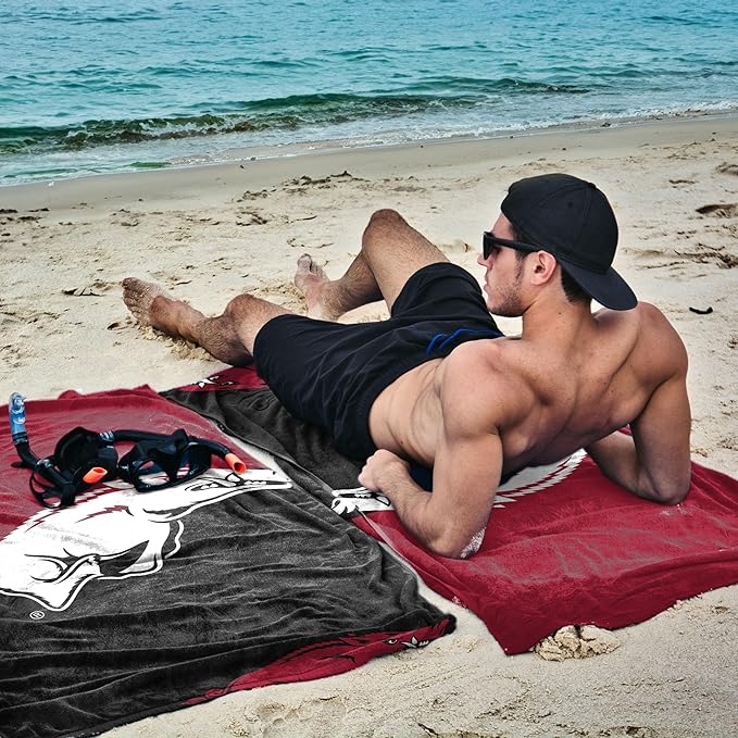 Northwest NCAA Unisex-Adult Microfiber Beach Towel