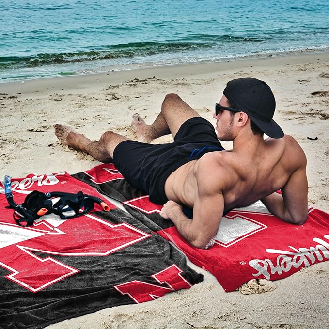 Northwest NCAA Unisex-Adult Microfiber Beach Towel