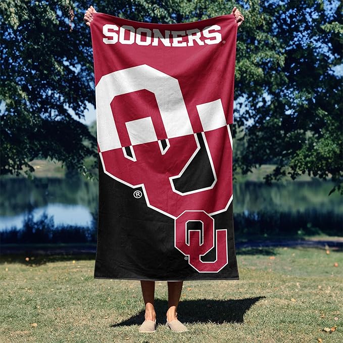 Northwest NCAA Unisex-Adult Microfiber Beach Towel