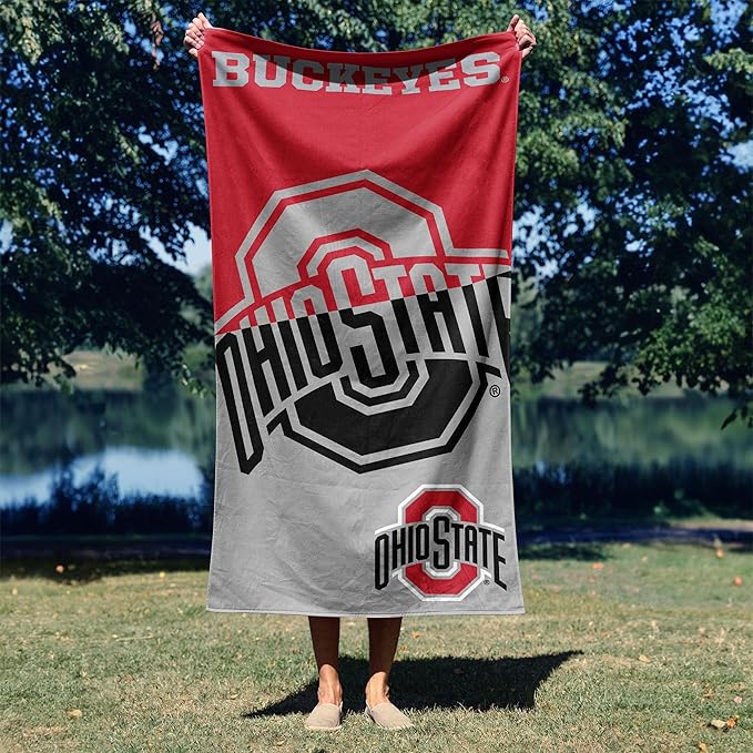 Northwest NCAA Unisex-Adult Microfiber Beach Towel